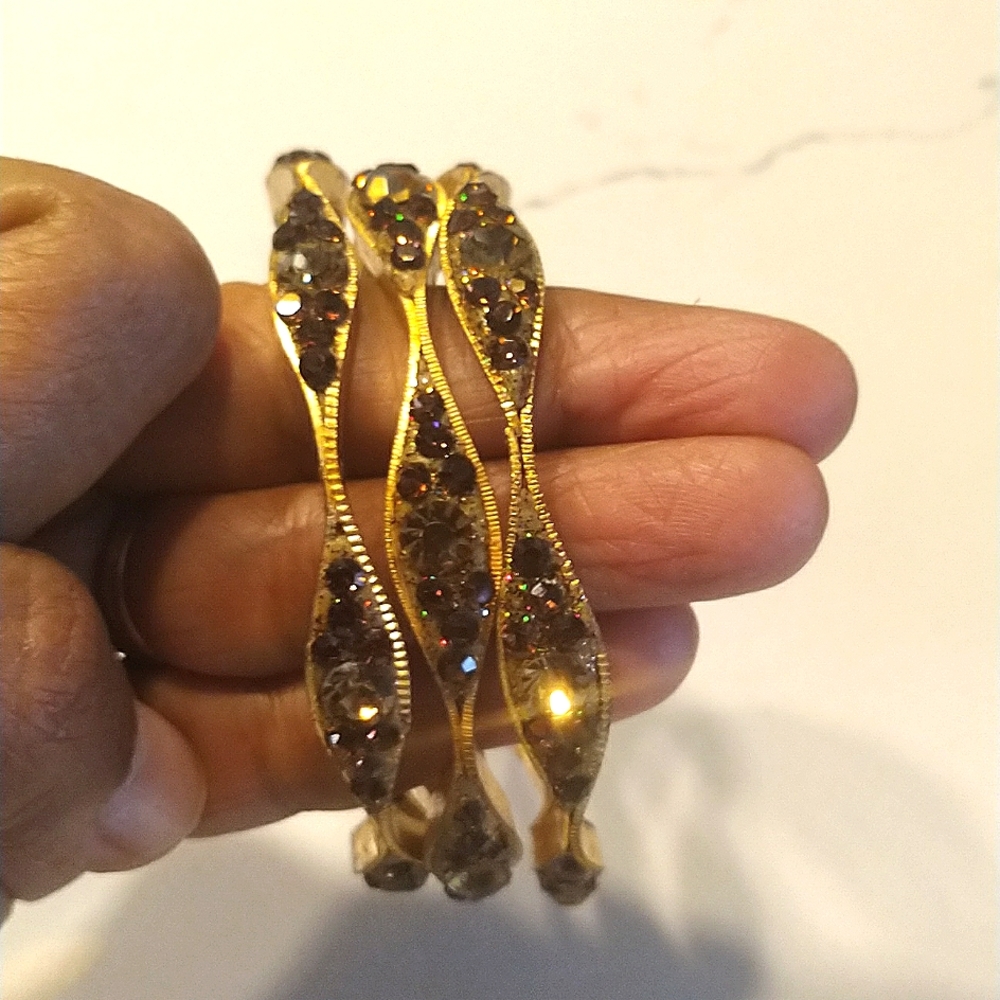 Bracelets/ Bangles - Picture 4 of 4